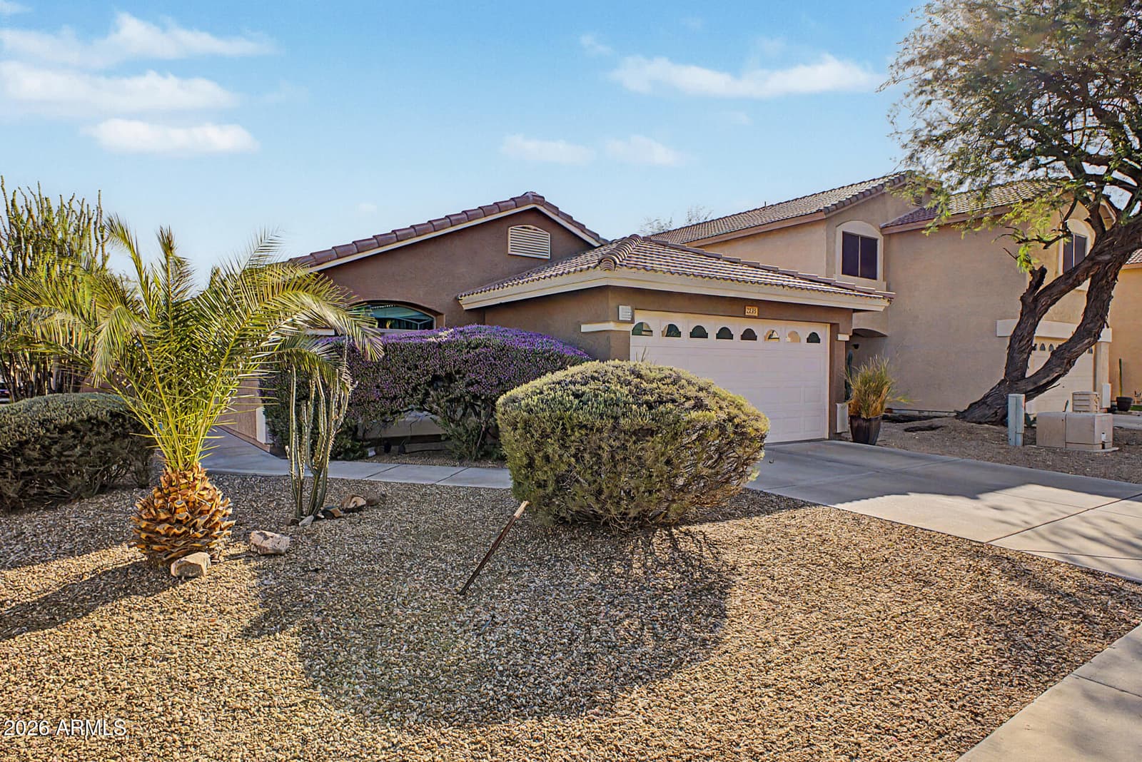 2253 E HESTON Drive, Phoenix, AZ 85024 — photo 3 of 29