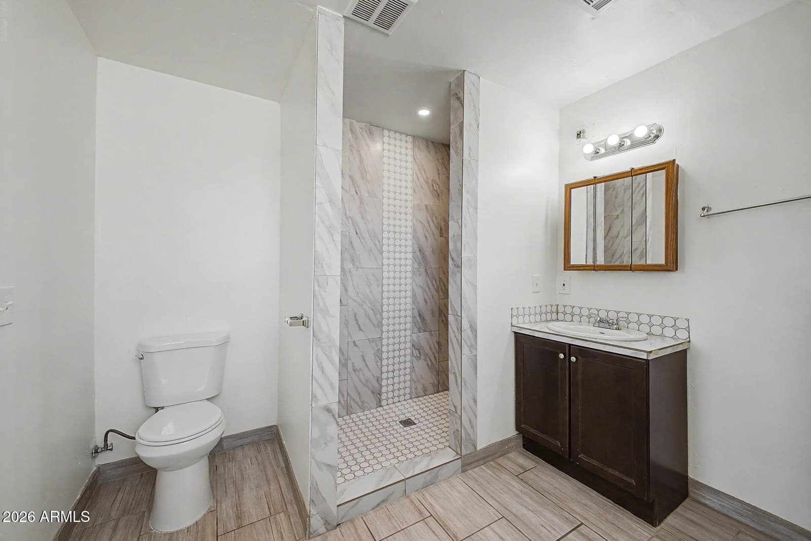8141 W INDIANOLA Avenue, Phoenix, AZ 85033 — photo 20 of 36