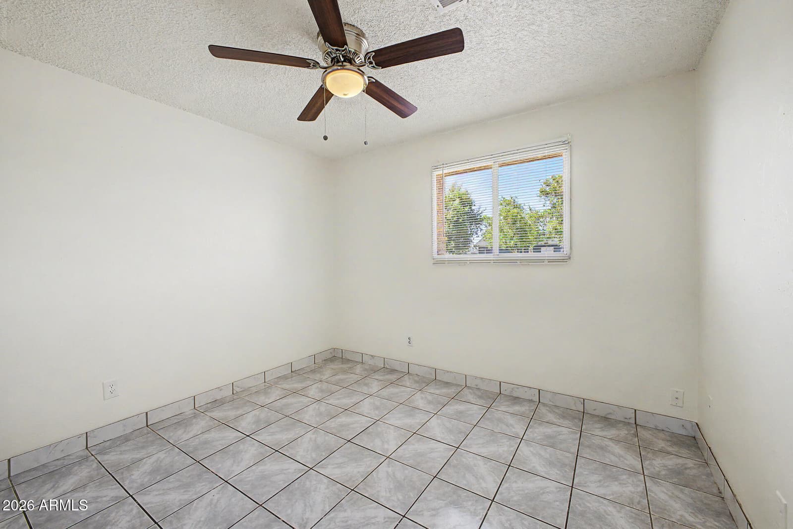 8141 W INDIANOLA Avenue, Phoenix, AZ 85033 — photo 23 of 36