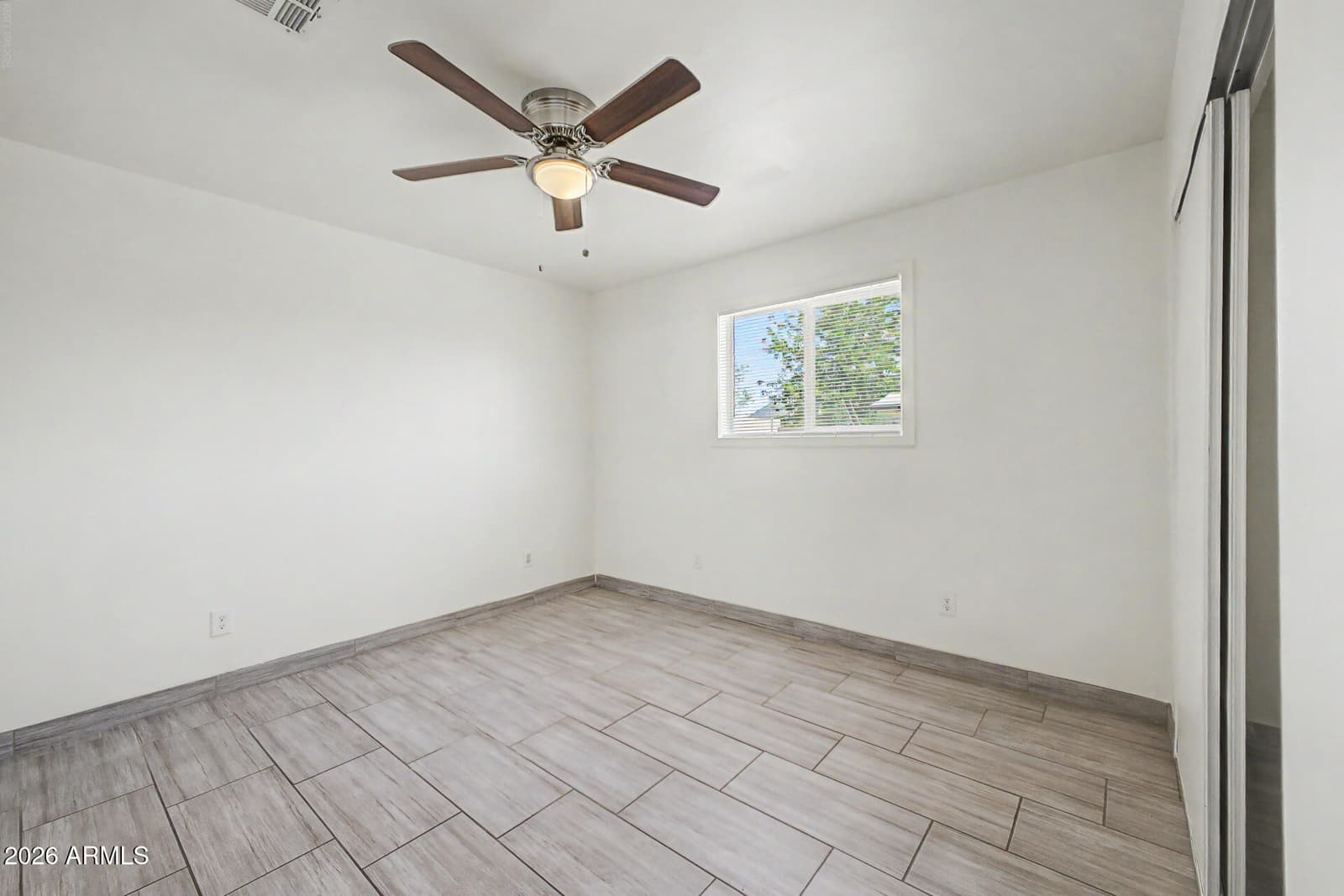 8141 W INDIANOLA Avenue, Phoenix, AZ 85033 — photo 28 of 36