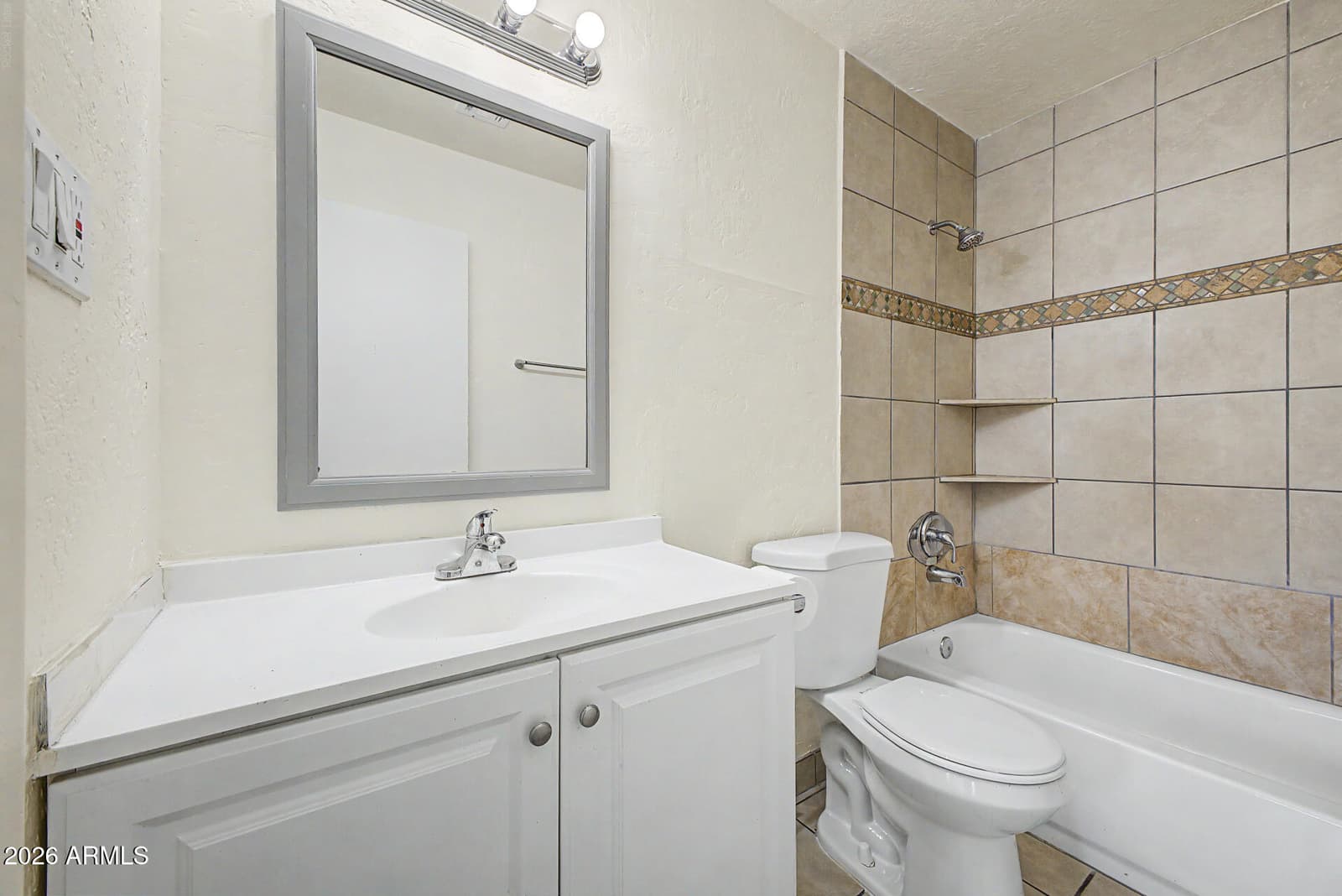 8141 W INDIANOLA Avenue, Phoenix, AZ 85033 — photo 29 of 36