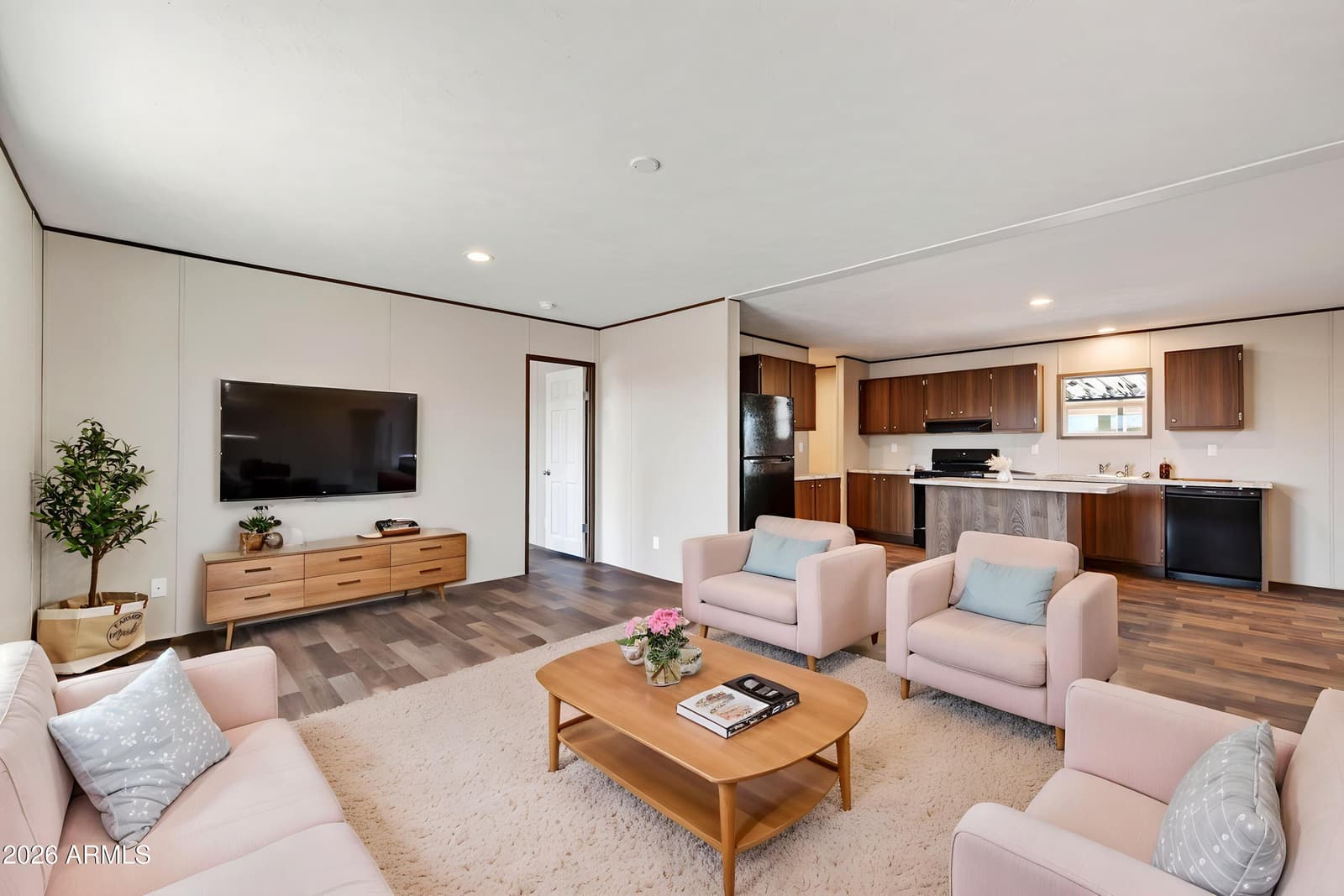 8601 N 103rd Avenue 90, Peoria, AZ 85345 — photo 4 of 42