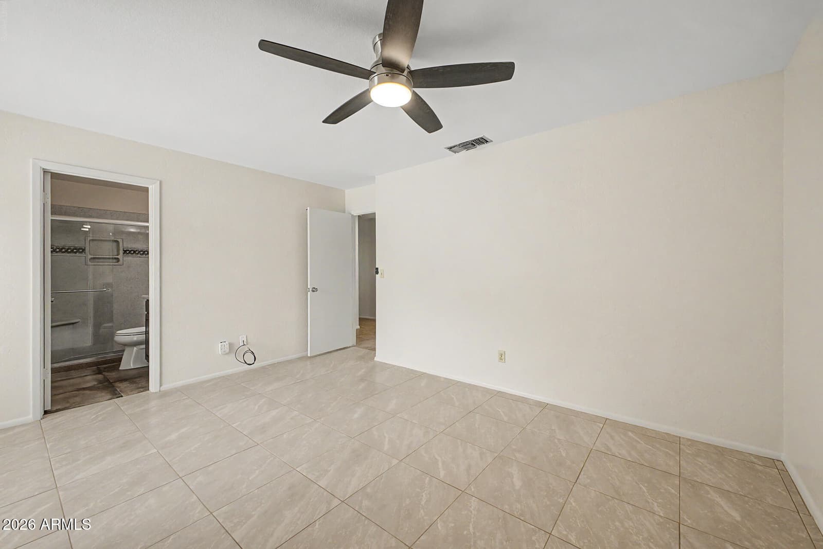 2208 E HEARN Road, Phoenix, AZ 85022 — photo 14 of 29