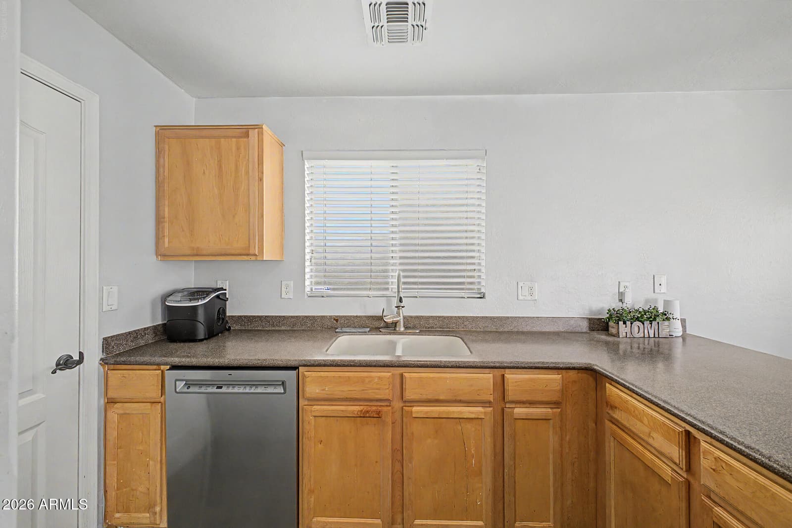 12920 W LAWRENCE Court, Glendale, AZ 85307 — photo 11 of 33