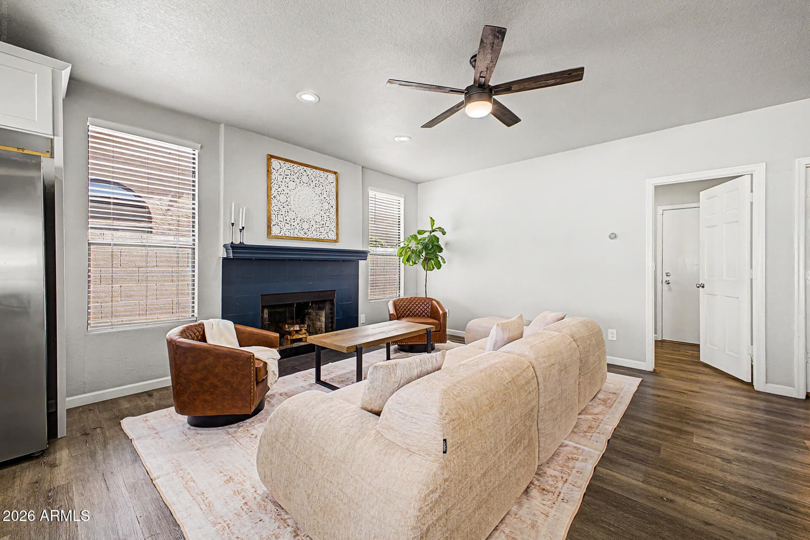 1042 W NEWPORT BEACH Drive, Gilbert, AZ 85233 — photo 3 of 52