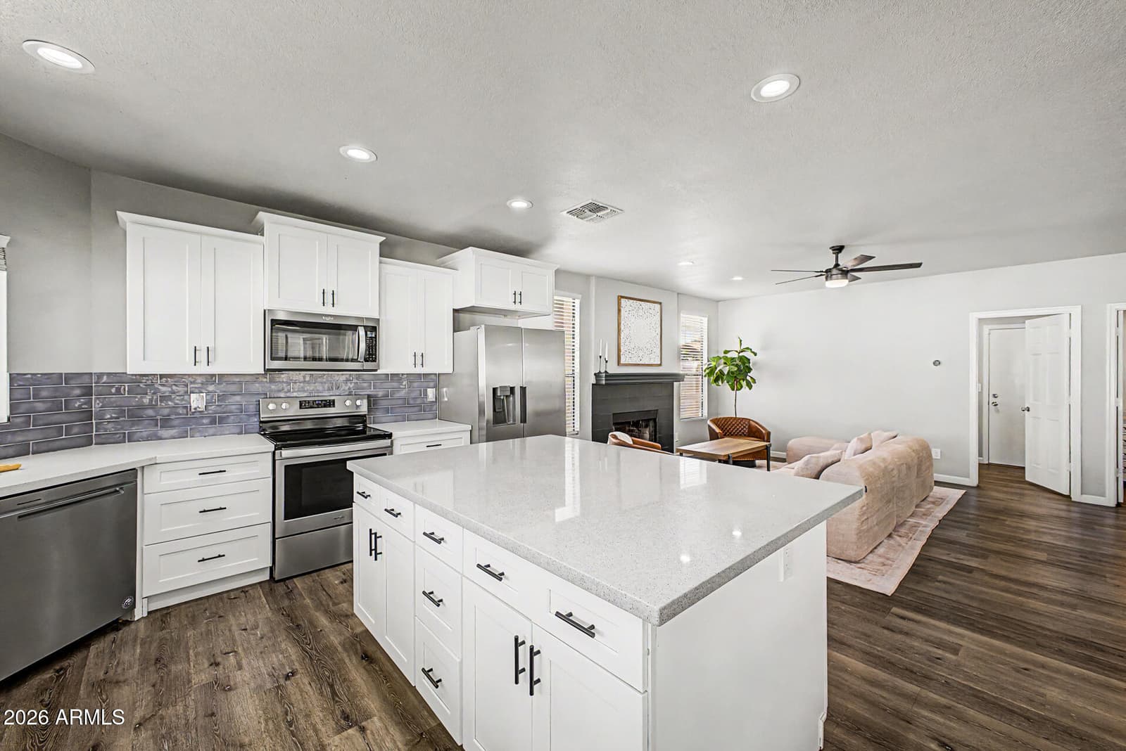 1042 W NEWPORT BEACH Drive, Gilbert, AZ 85233 — photo 15 of 52