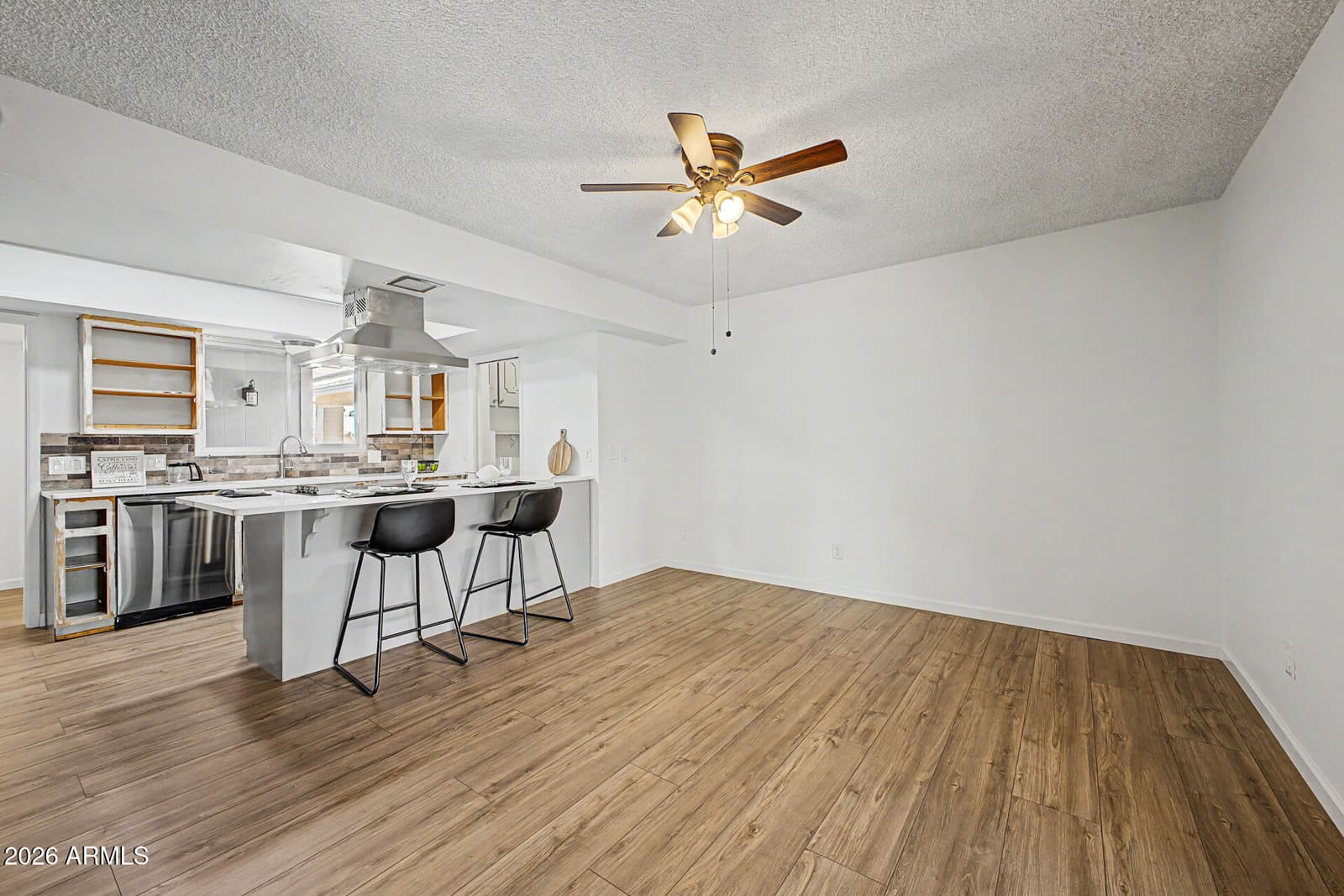212 E MINTON Drive, Tempe, AZ 85282 — photo 7 of 35