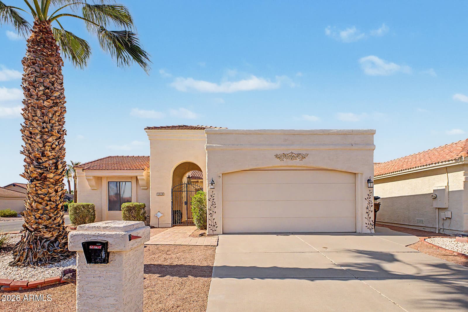 10526 E BELLFLOWER Drive, Sun Lakes, AZ 85248 — photo 2 of 25