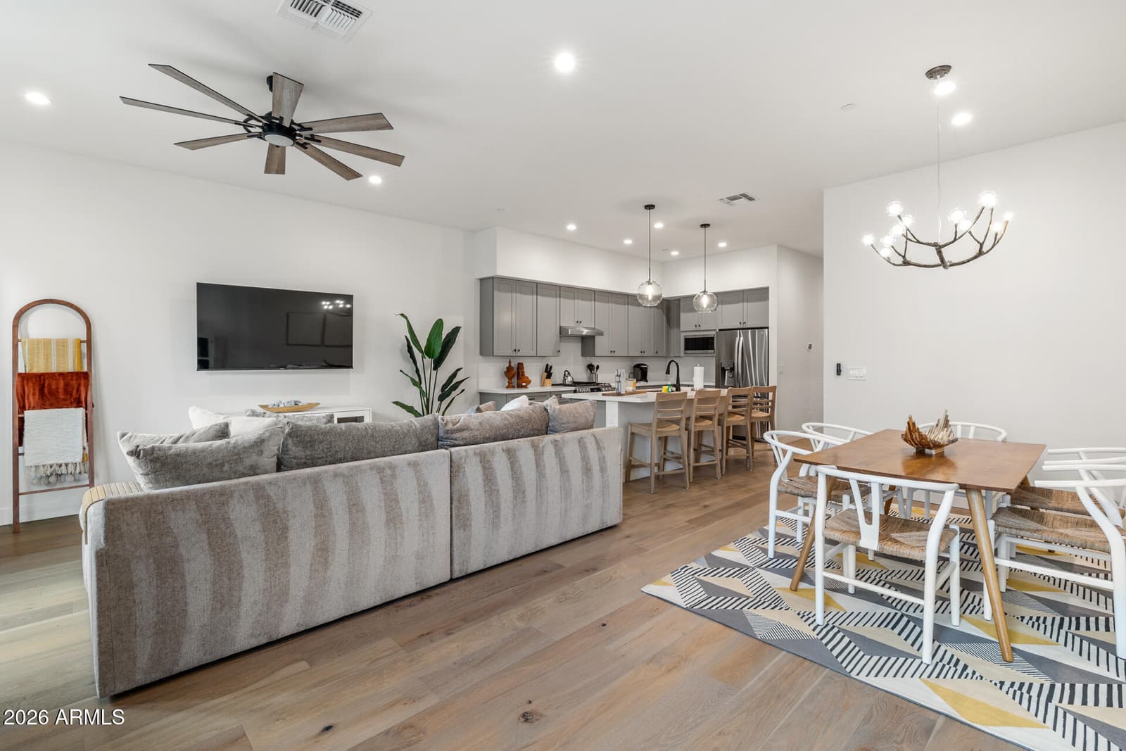 5151 N 13TH Place 7, Phoenix, AZ 85014 — photo 10 of 41