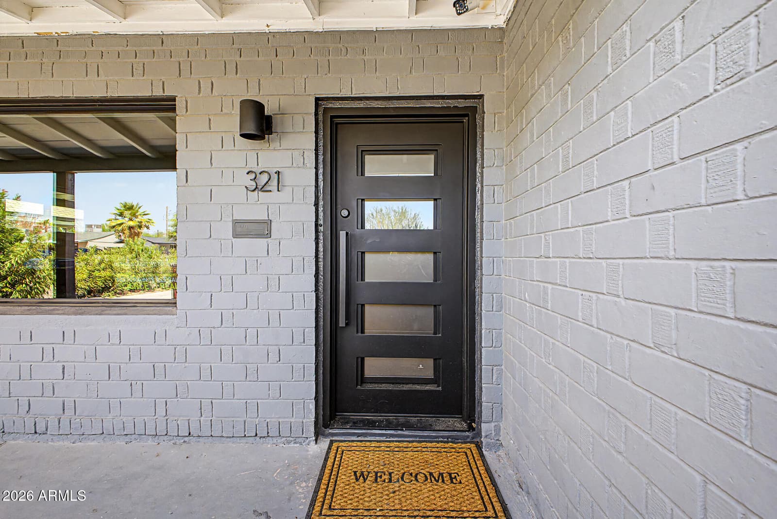 321 E WHITTON Avenue, Phoenix, AZ 85012 — photo 3 of 30