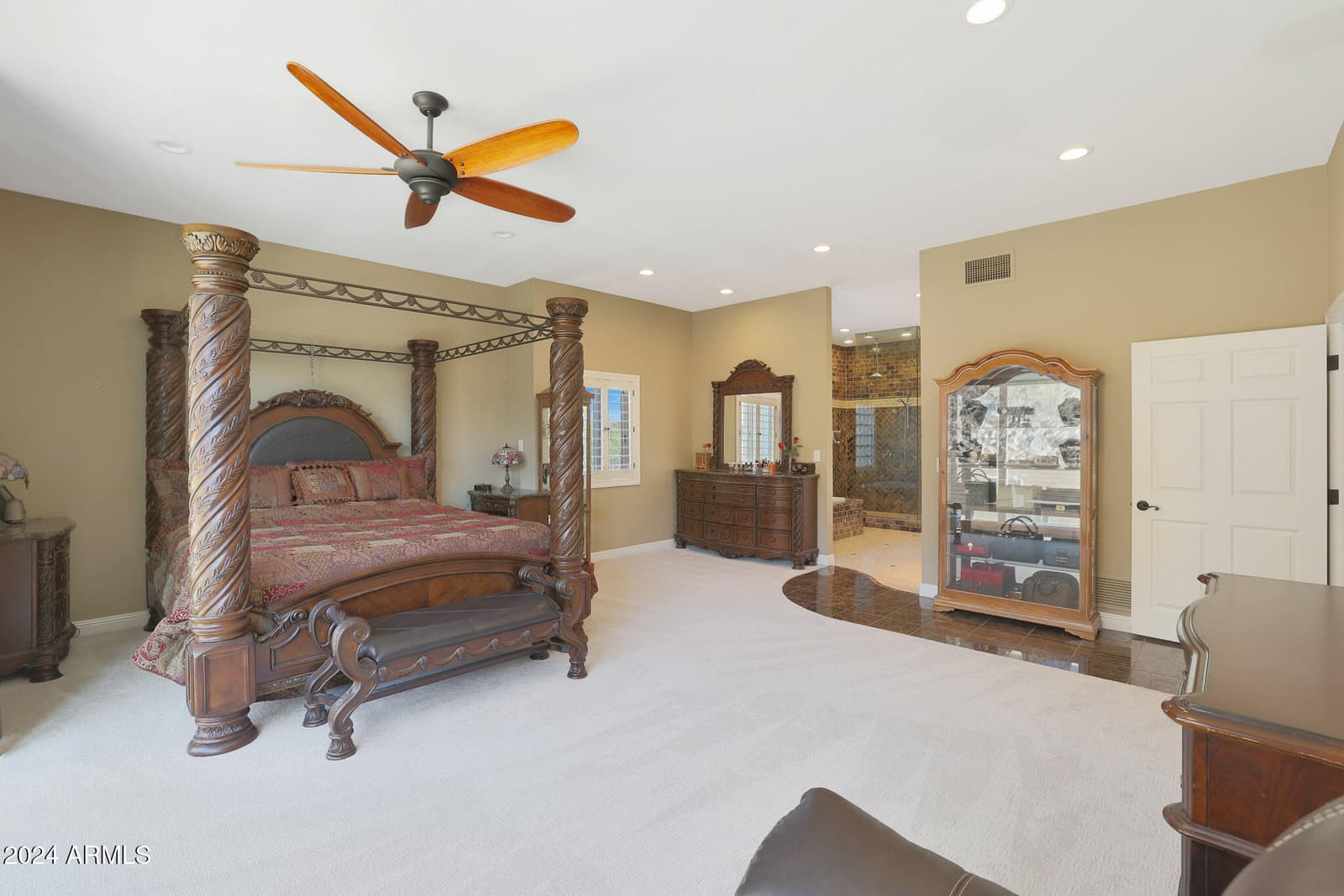 1044 W INDIAN HILLS Place, Phoenix, AZ 85023 — photo 8 of 68