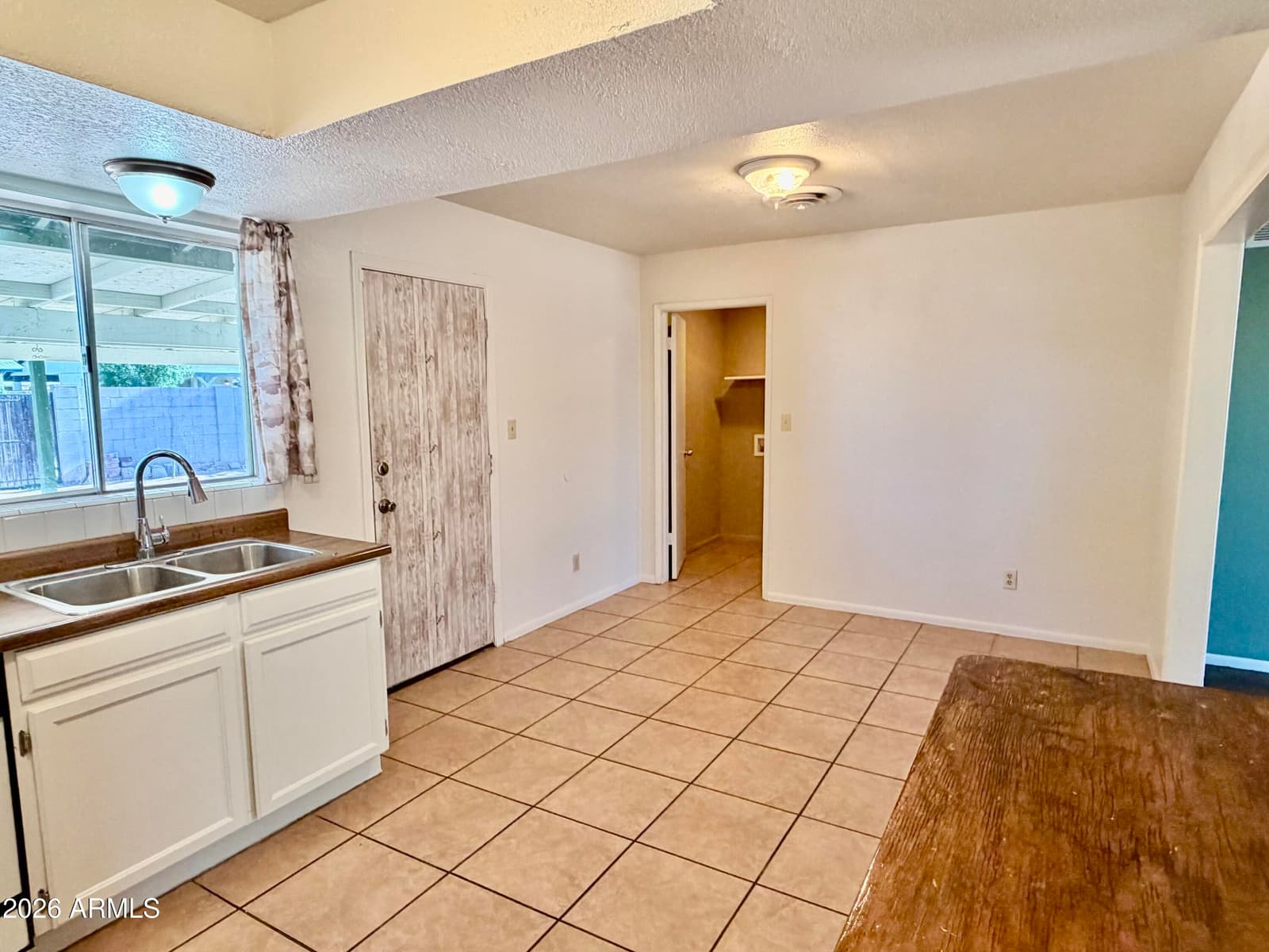 525 E JUDI Drive, Casa Grande, AZ 85122 — photo 5 of 20