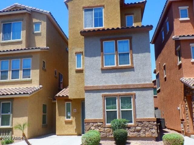 2114 N 77TH Lane, Phoenix, AZ 85035 — photo 1 of 11