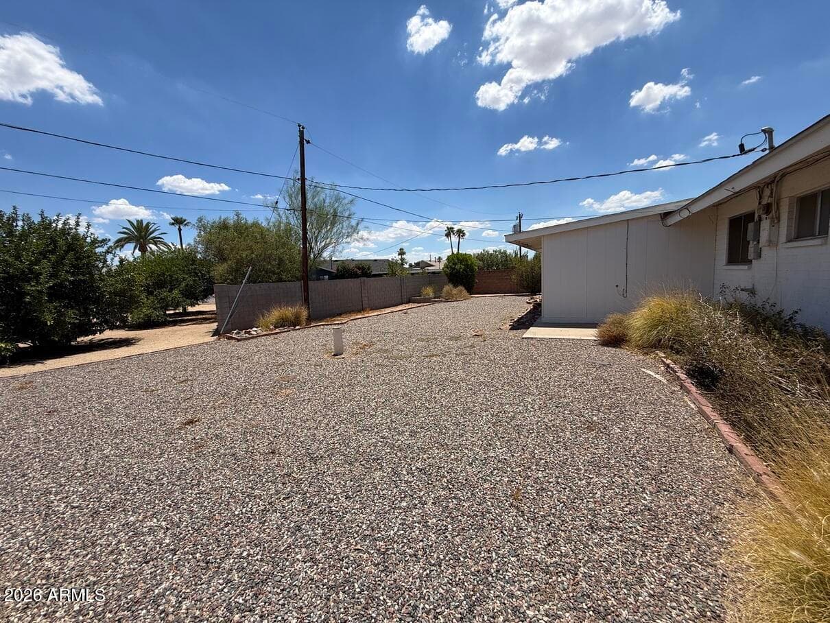 11007 W FLORIDA Avenue, Sun City, AZ 85351 — photo 36 of 38