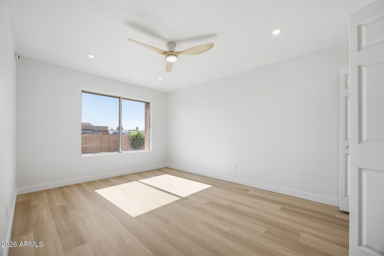 8011 N 49TH Avenue, Glendale, AZ 85302 — photo 13 of 26