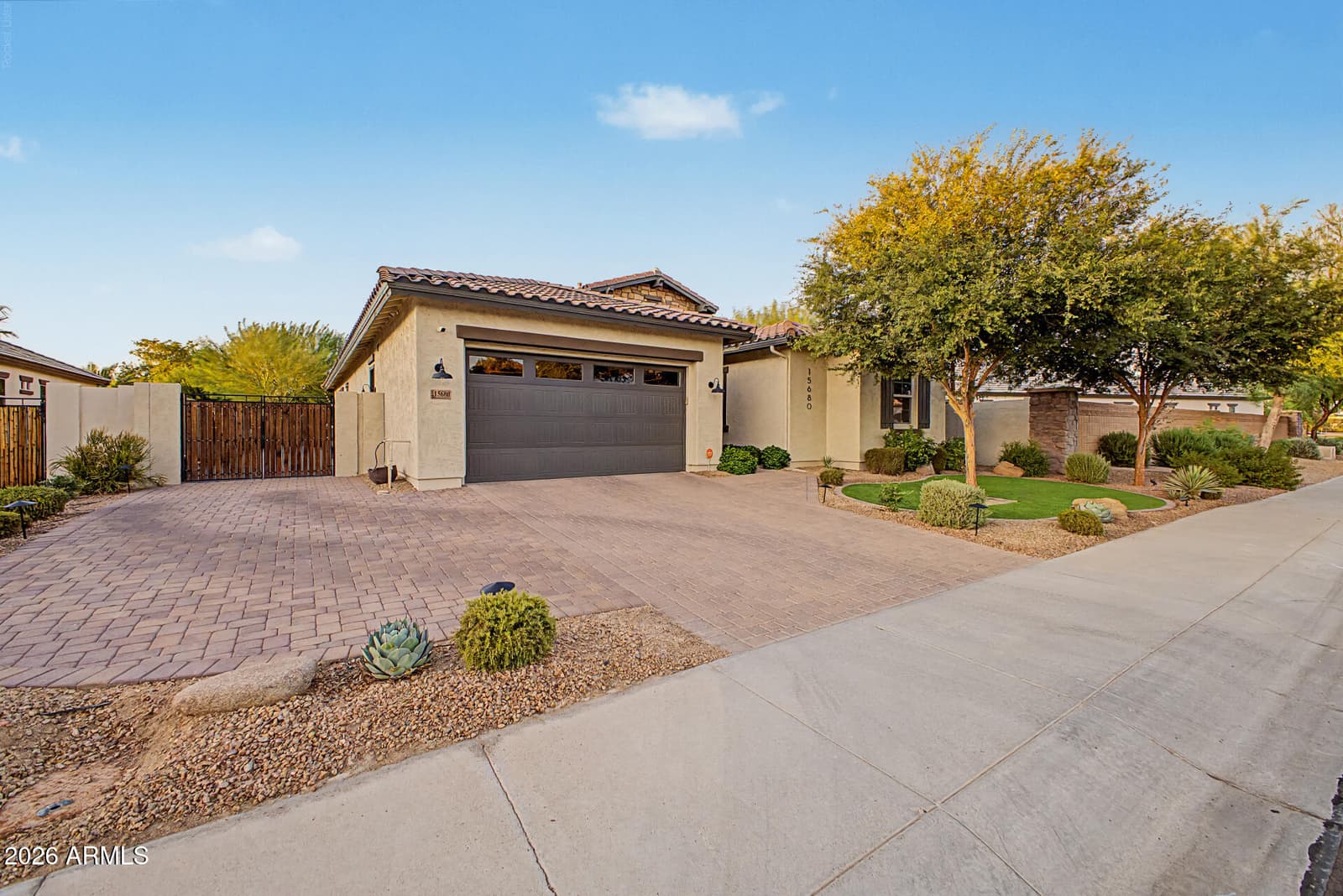 15680 W Desert Flower Drive, Goodyear, AZ 85395 — photo 3 of 34