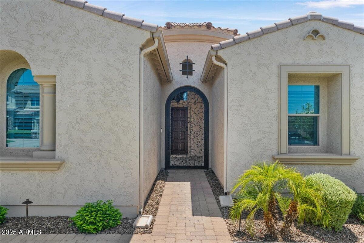 3663 E STRAWBERRY Drive, Gilbert, AZ 85298 — photo 4 of 64