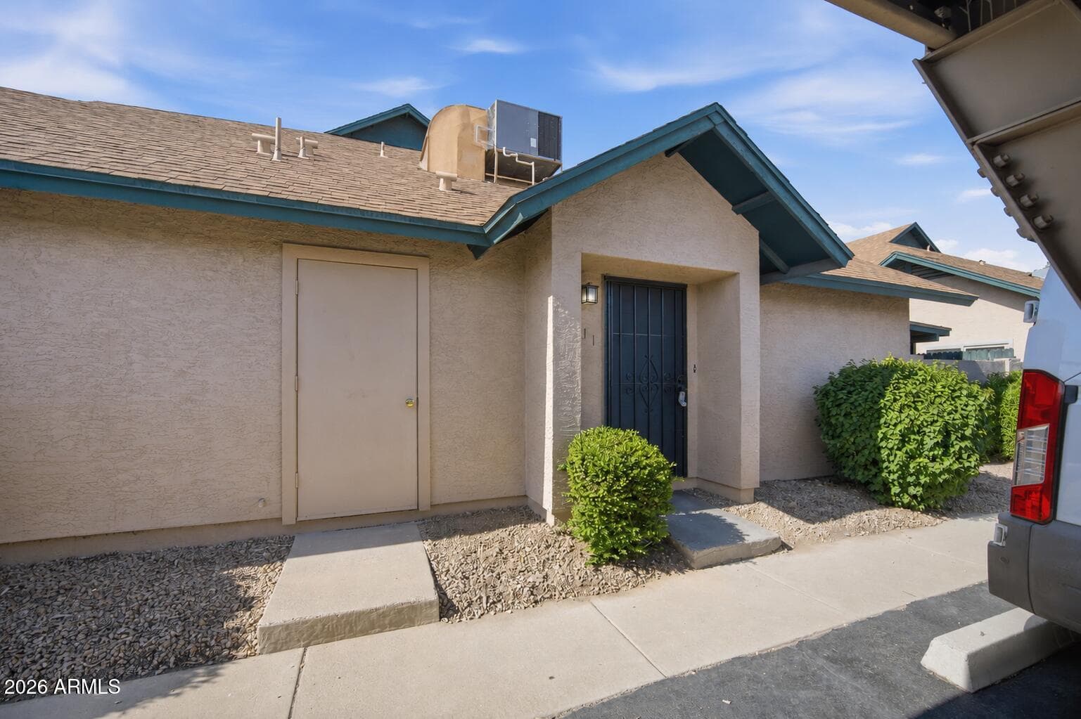 8011 N 49TH Avenue, Glendale, AZ 85302 — photo 3 of 26