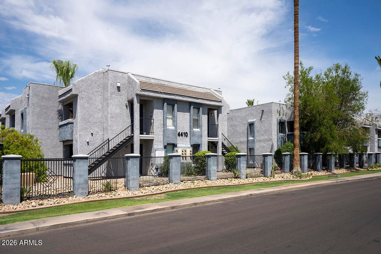 4410 N LONGVIEW Avenue 119, Phoenix, AZ 85014 — photo 2 of 16