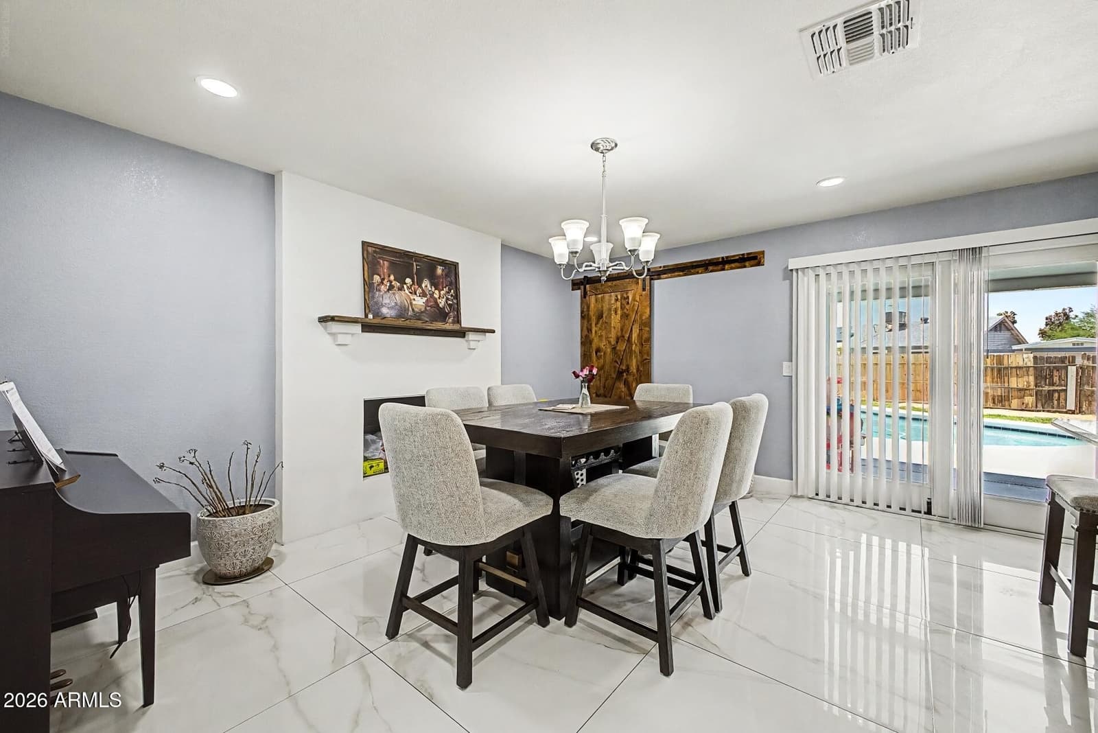 4006 S HANNA Drive, Tempe, AZ 85282 — photo 2 of 23