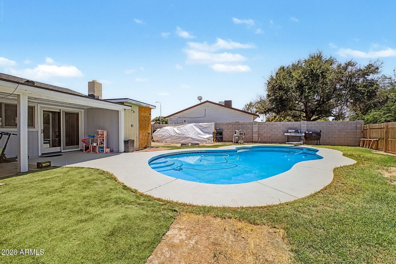 4006 S HANNA Drive, Tempe, AZ 85282 — photo 4 of 23