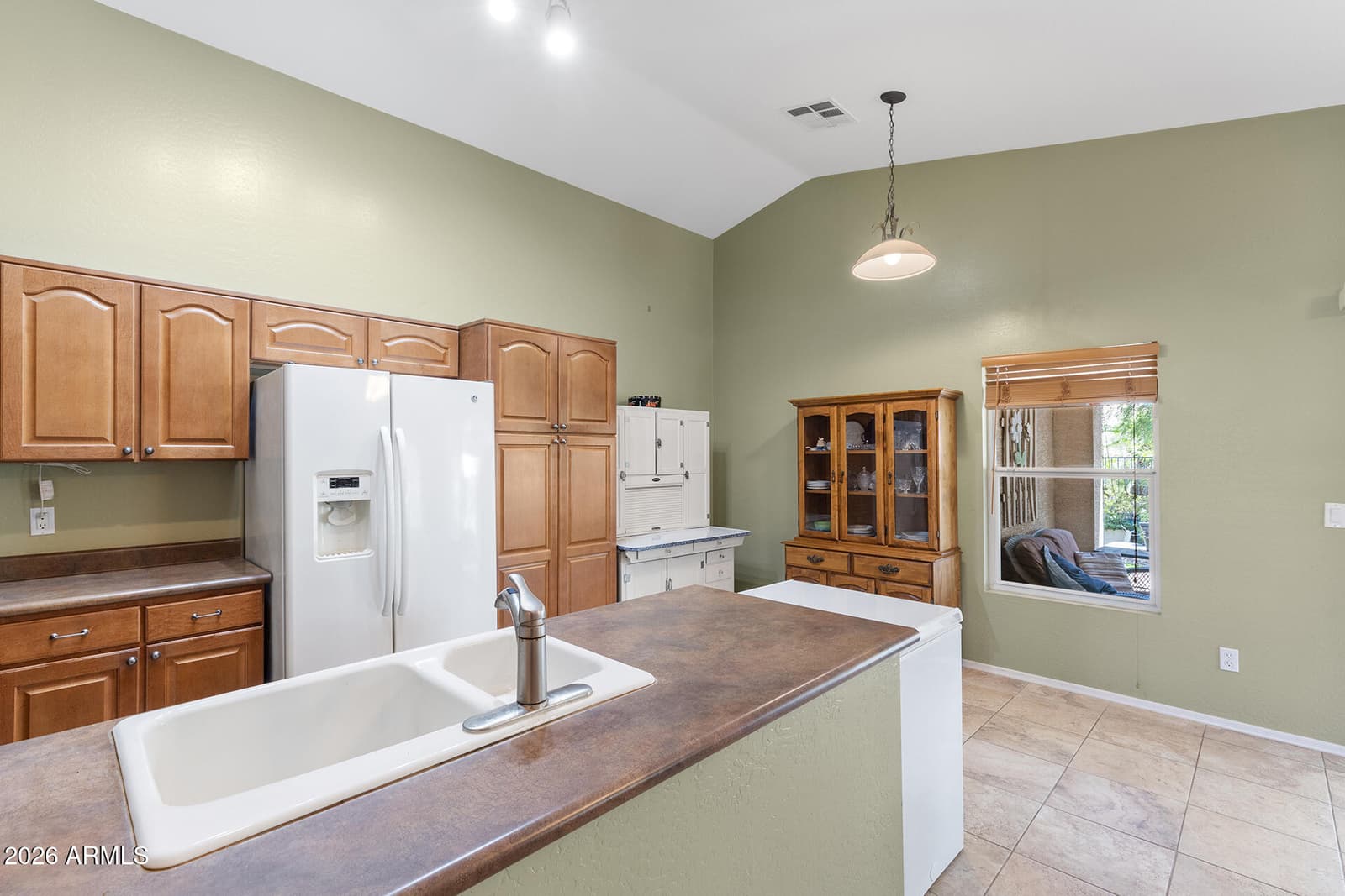 23149 W SHADOW Drive, Buckeye, AZ 85326 — photo 11 of 34