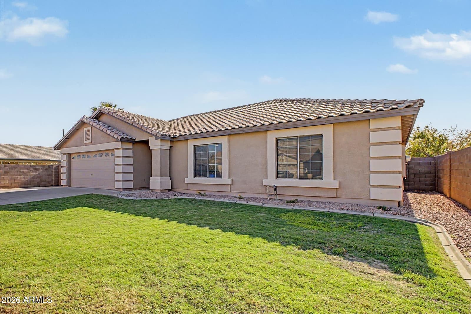 2228 S Banning Street, Gilbert, AZ 85295 — photo 4 of 32