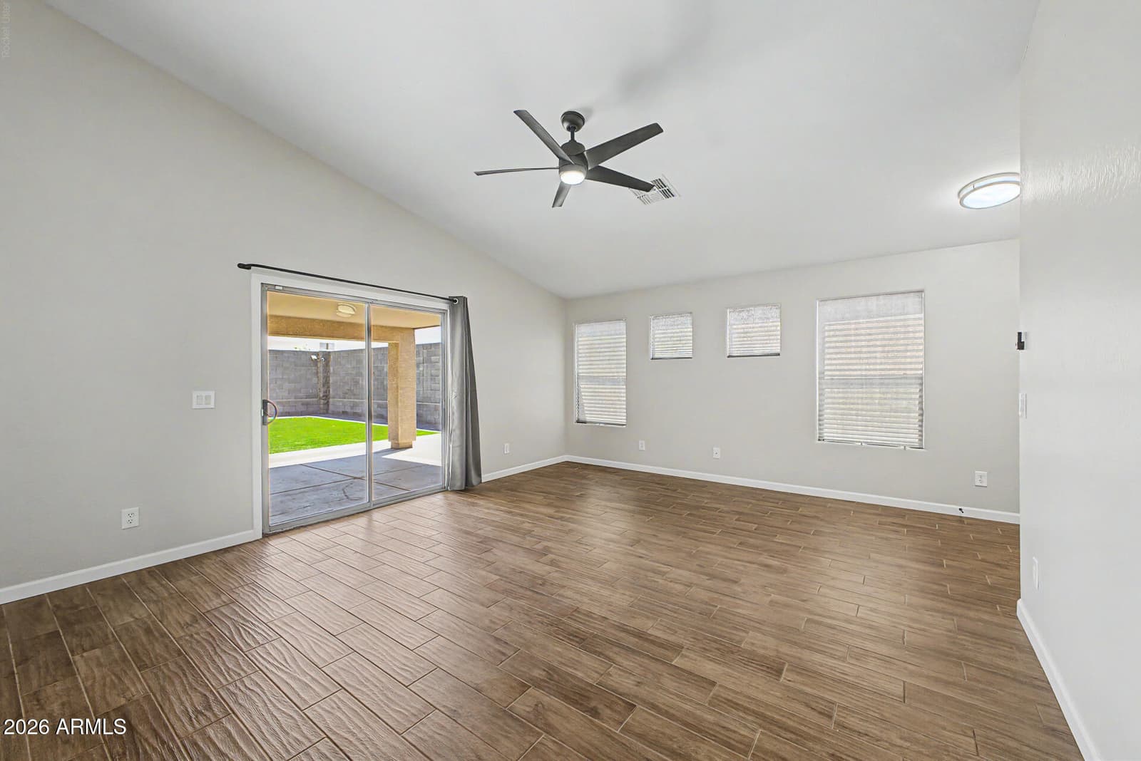 10993 W LOMA Lane, Peoria, AZ 85345 — photo 4 of 25
