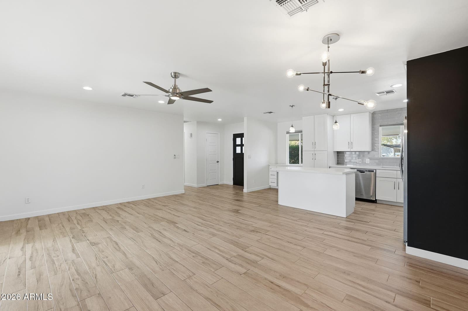 4720 N 14TH Avenue, Phoenix, AZ 85013 — photo 17 of 46