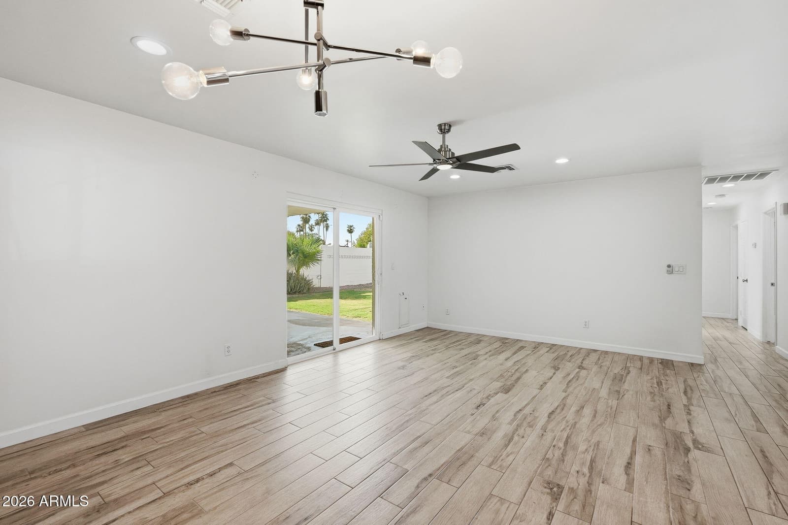 4720 N 14TH Avenue, Phoenix, AZ 85013 — photo 18 of 46