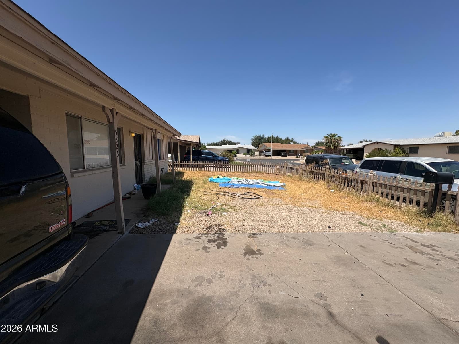 5826 N 70th Avenue, Glendale, AZ 85303 — photo 3 of 8