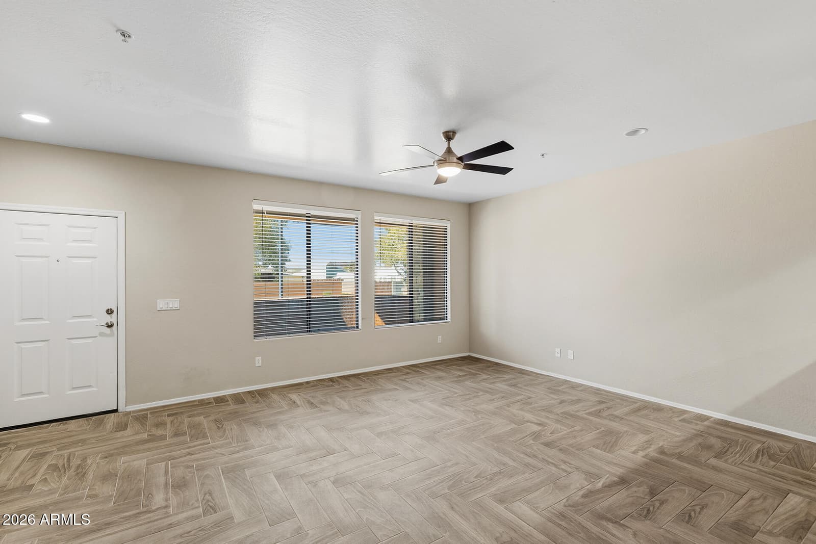 21655 N 36TH Avenue 106, Glendale, AZ 85308 — photo 6 of 54