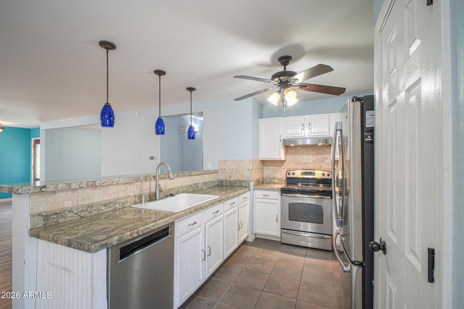 1641 E CARDINAL Drive, Casa Grande, AZ 85122 — photo 14 of 40