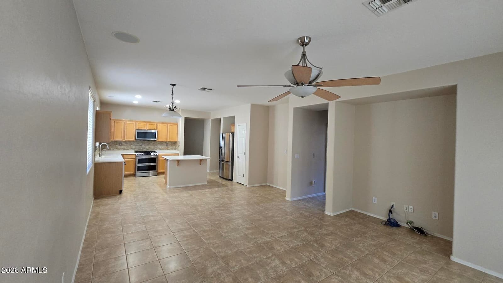 40720 N TRAILHEAD Way, Phoenix, AZ 85086 — photo 8 of 37