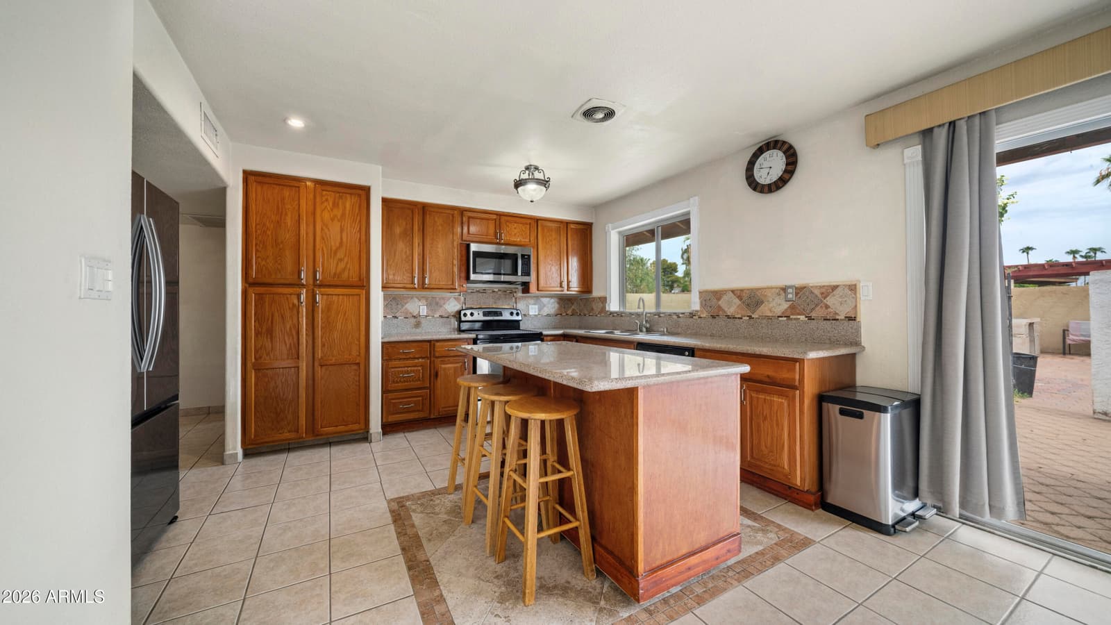 2908 E CACTUS Road, Phoenix, AZ 85032 — photo 7 of 35
