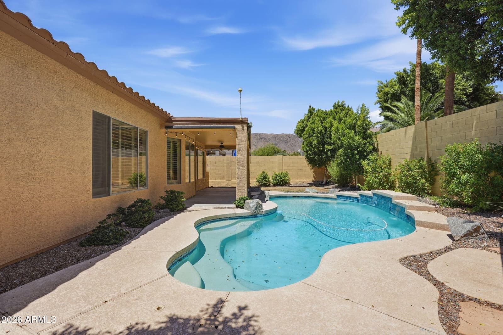 15221 S 18TH Avenue, Phoenix, AZ 85045 — photo 19 of 37