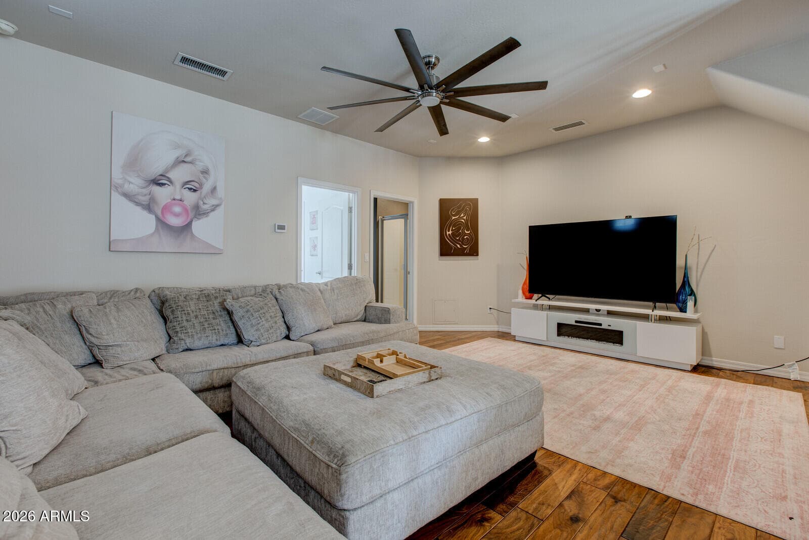 3441 E AVALON Drive, Phoenix, AZ 85018 — photo 3 of 28