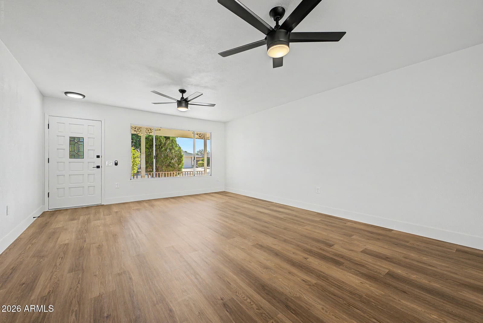 12229 N MISSION Drive, Sun City, AZ 85351 — photo 7 of 31