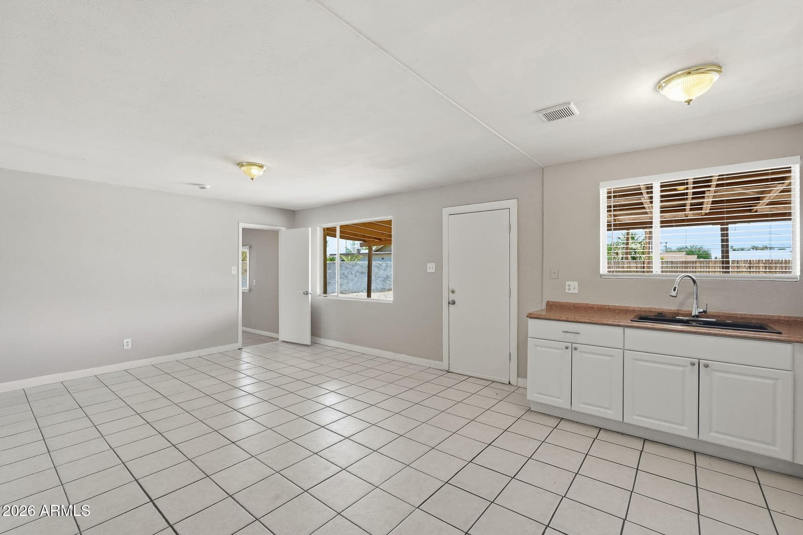 2964 N 53RD Drive, Phoenix, AZ 85031 — photo 16 of 39