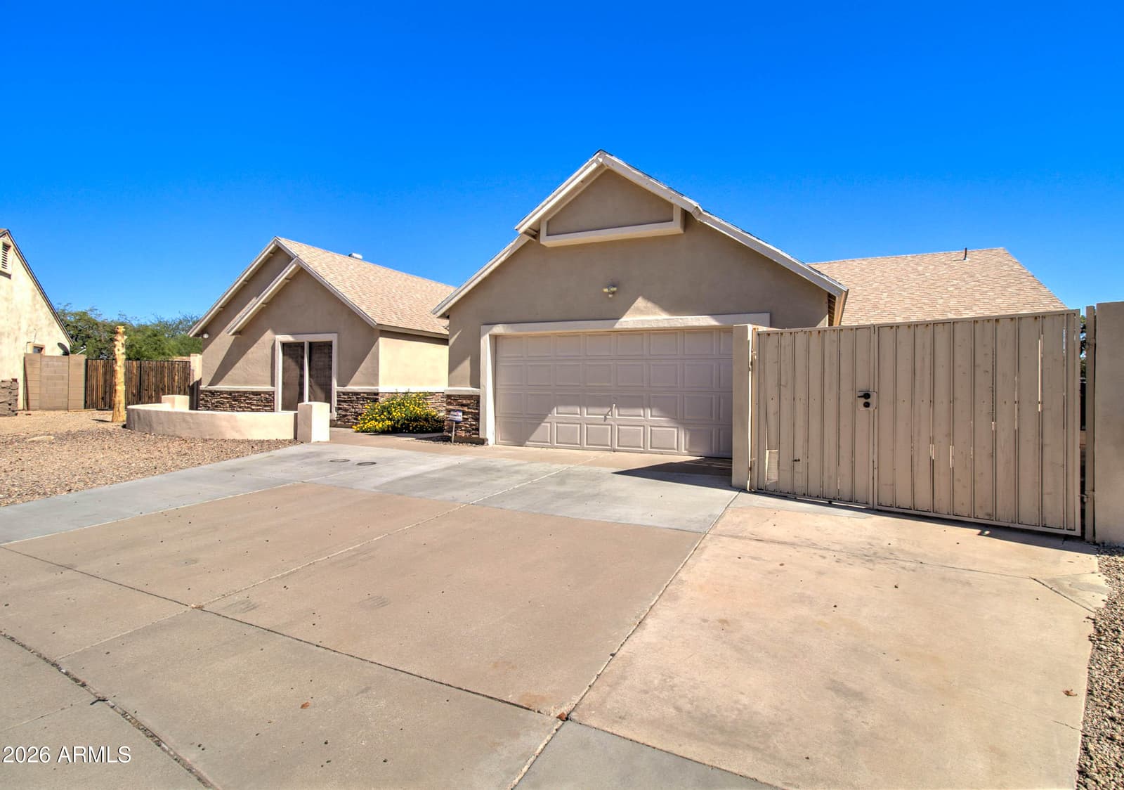 4509 E PEARCE Road, Phoenix, AZ 85044 — photo 2 of 57