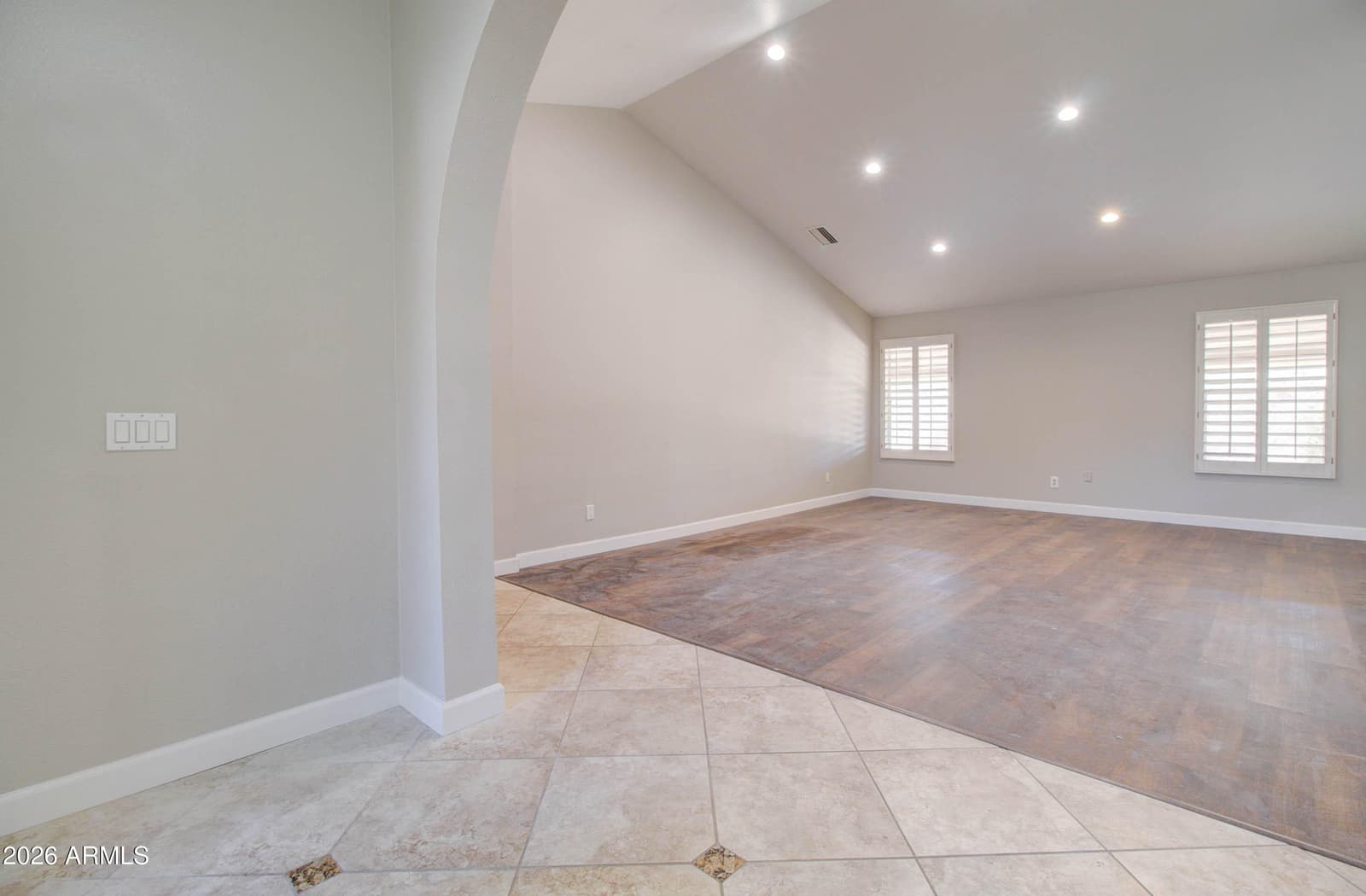4509 E PEARCE Road, Phoenix, AZ 85044 — photo 7 of 57
