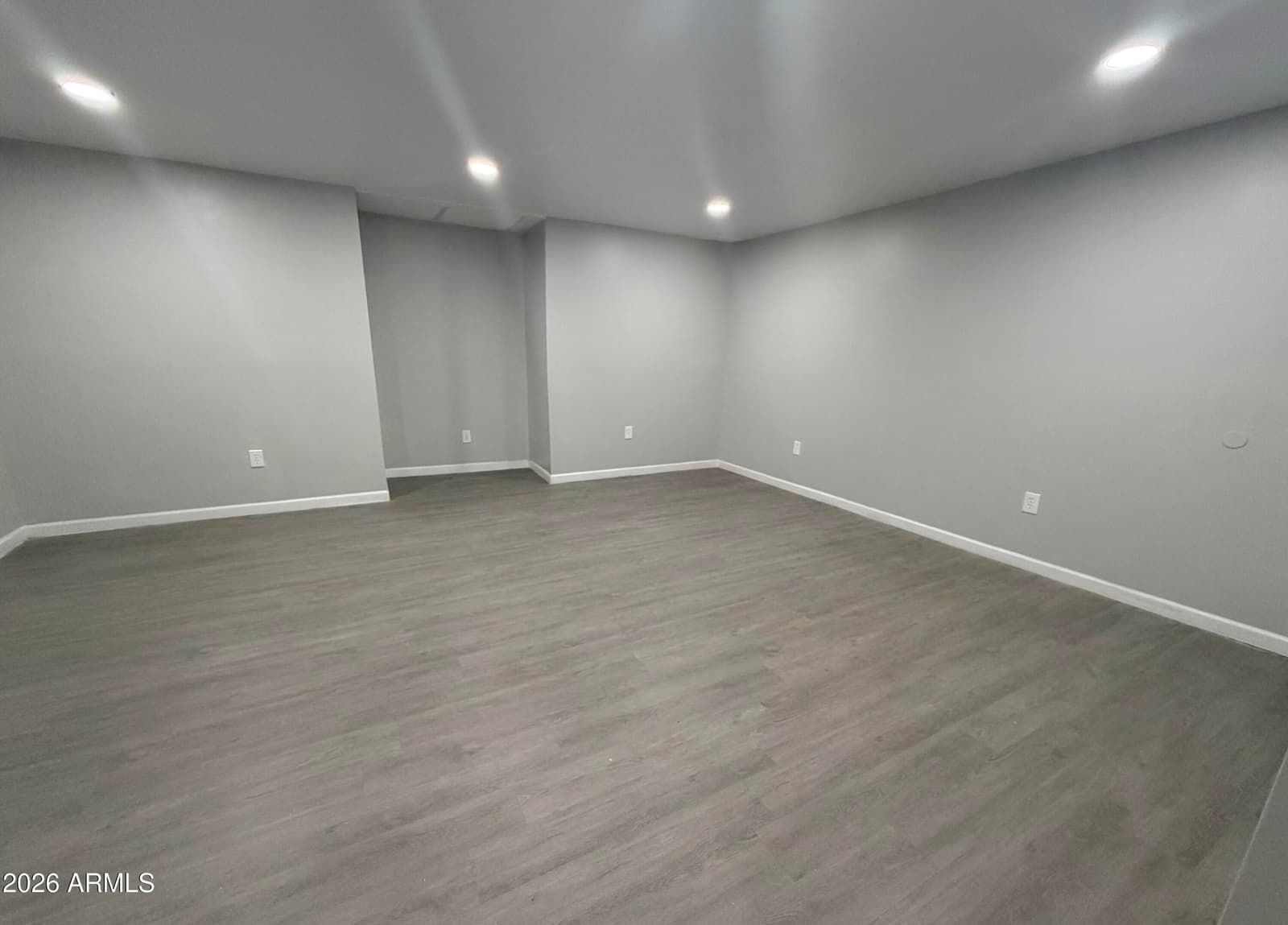 753 W 6TH Drive, Mesa, AZ 85210 — photo 12 of 40