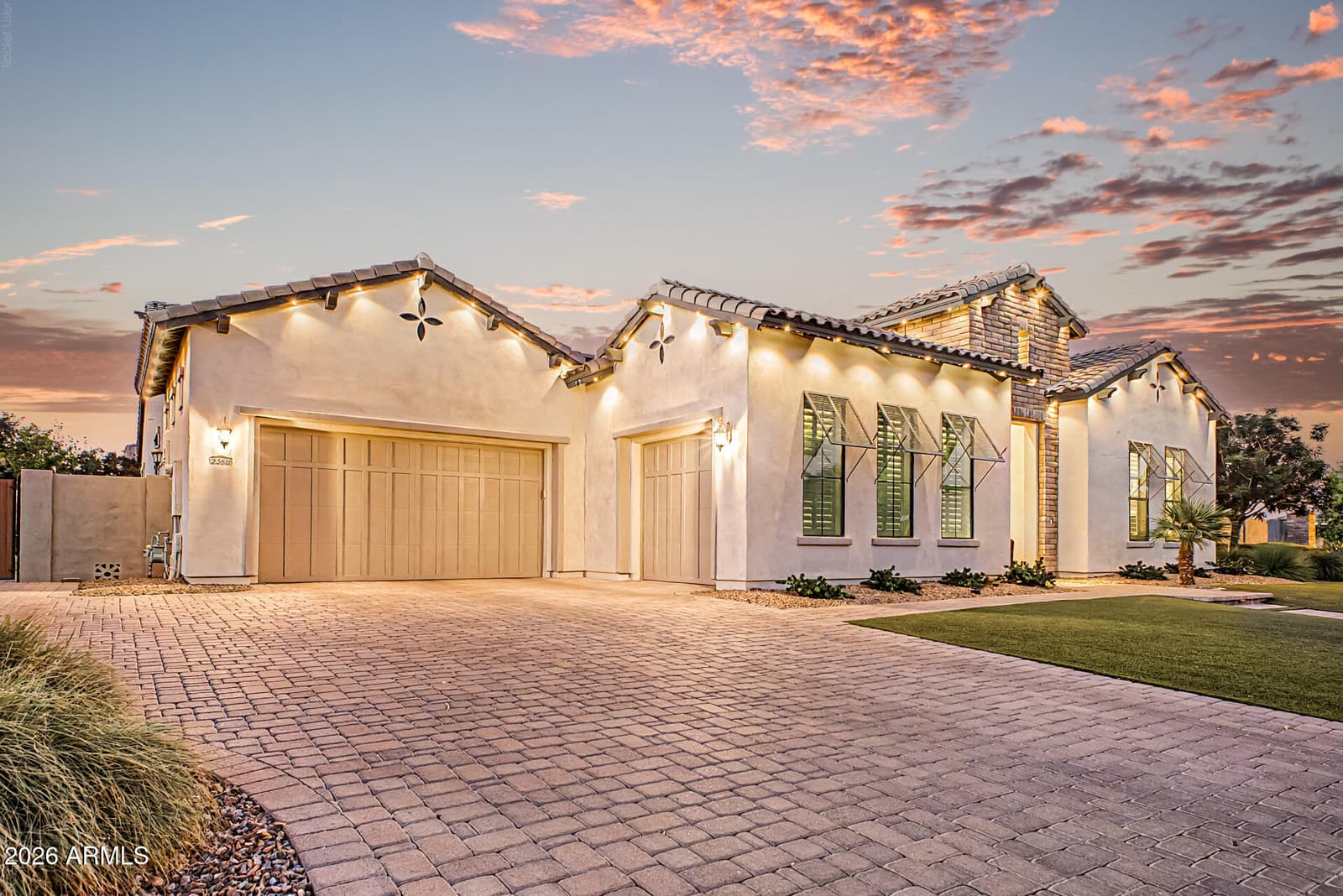 2580 E VALLEJO Drive, Gilbert, AZ 85298 — photo 2 of 90