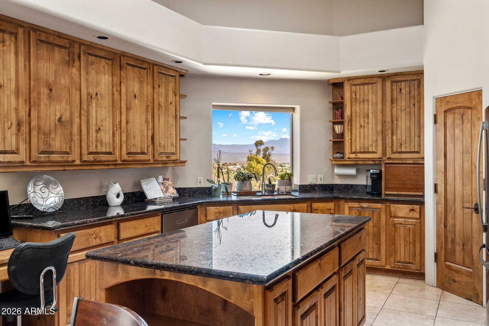 16636 E JACKLIN Drive, Fountain Hills, AZ 85268 — photo 11 of 38
