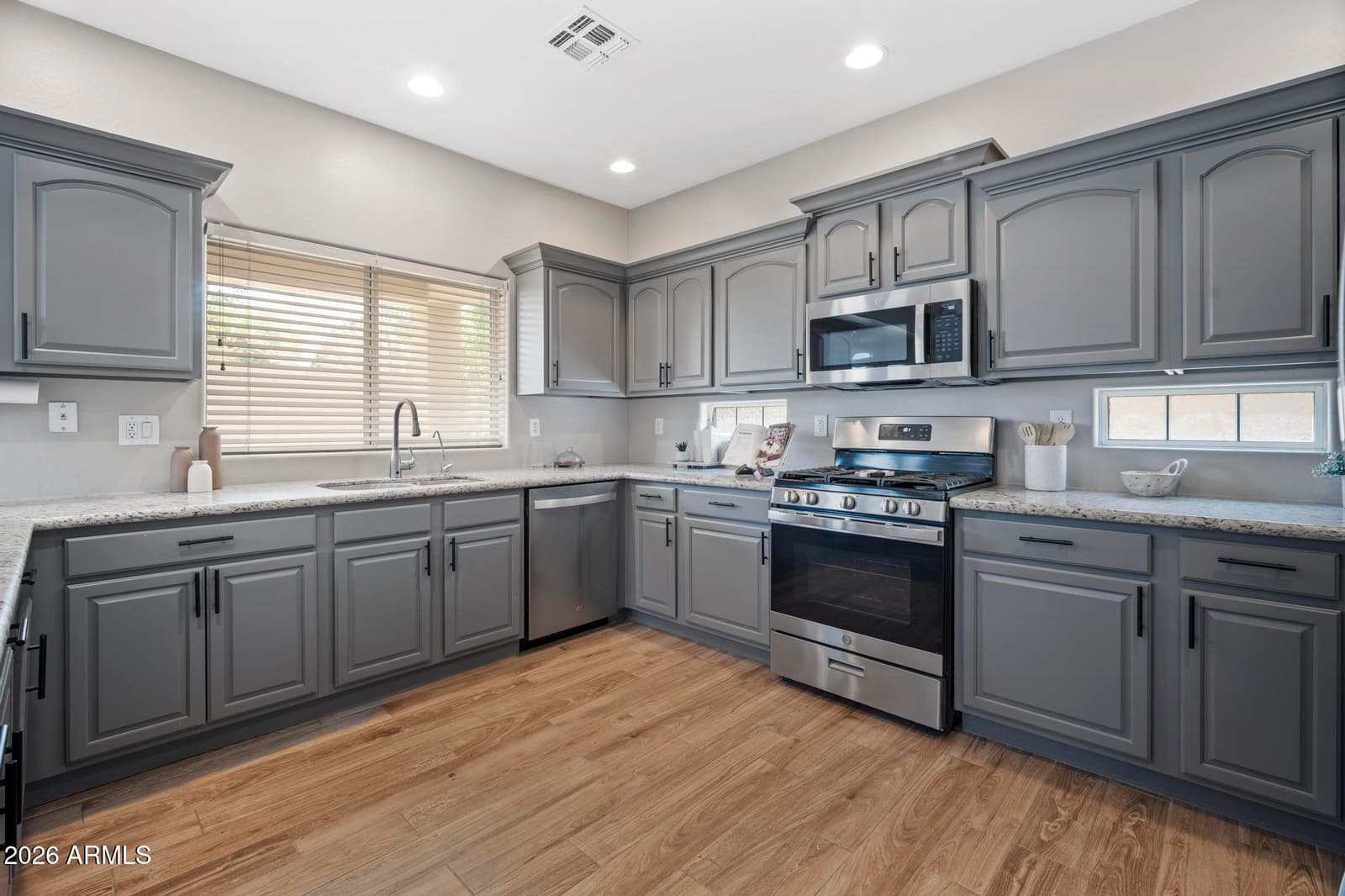 3377 E MAYBERRY Avenue, Gilbert, AZ 85297 — photo 14 of 48