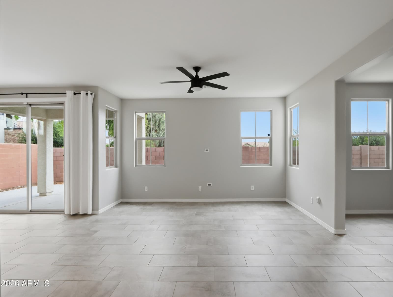 1942 S SYCAMORE Place, Chandler, AZ 85286 — photo 6 of 51