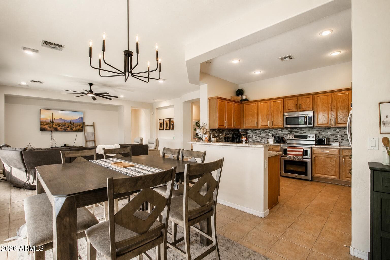 2422 W CLEARVIEW Trail, Anthem, AZ 85086 — photo 12 of 43
