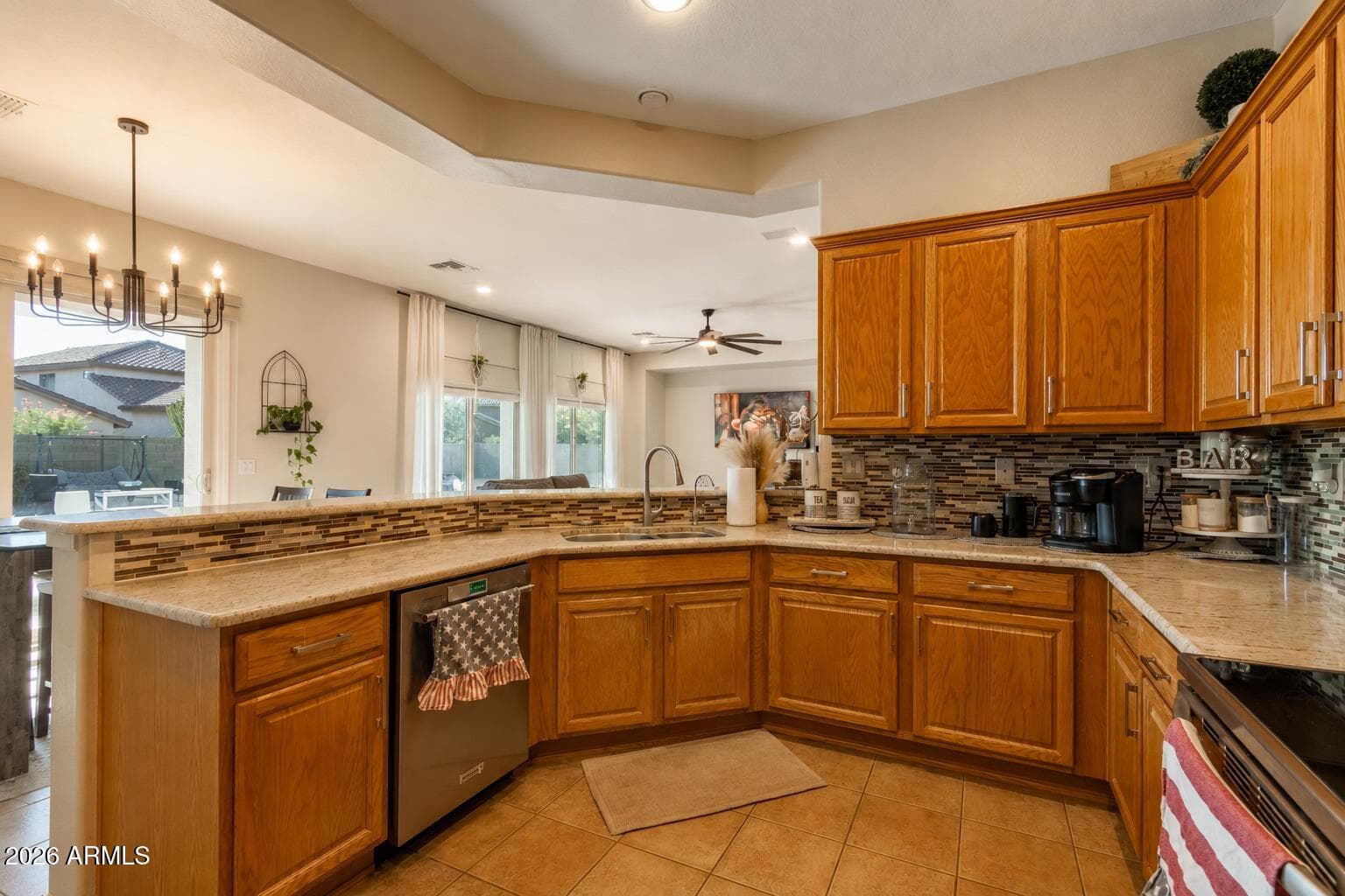 2422 W CLEARVIEW Trail, Anthem, AZ 85086 — photo 11 of 43