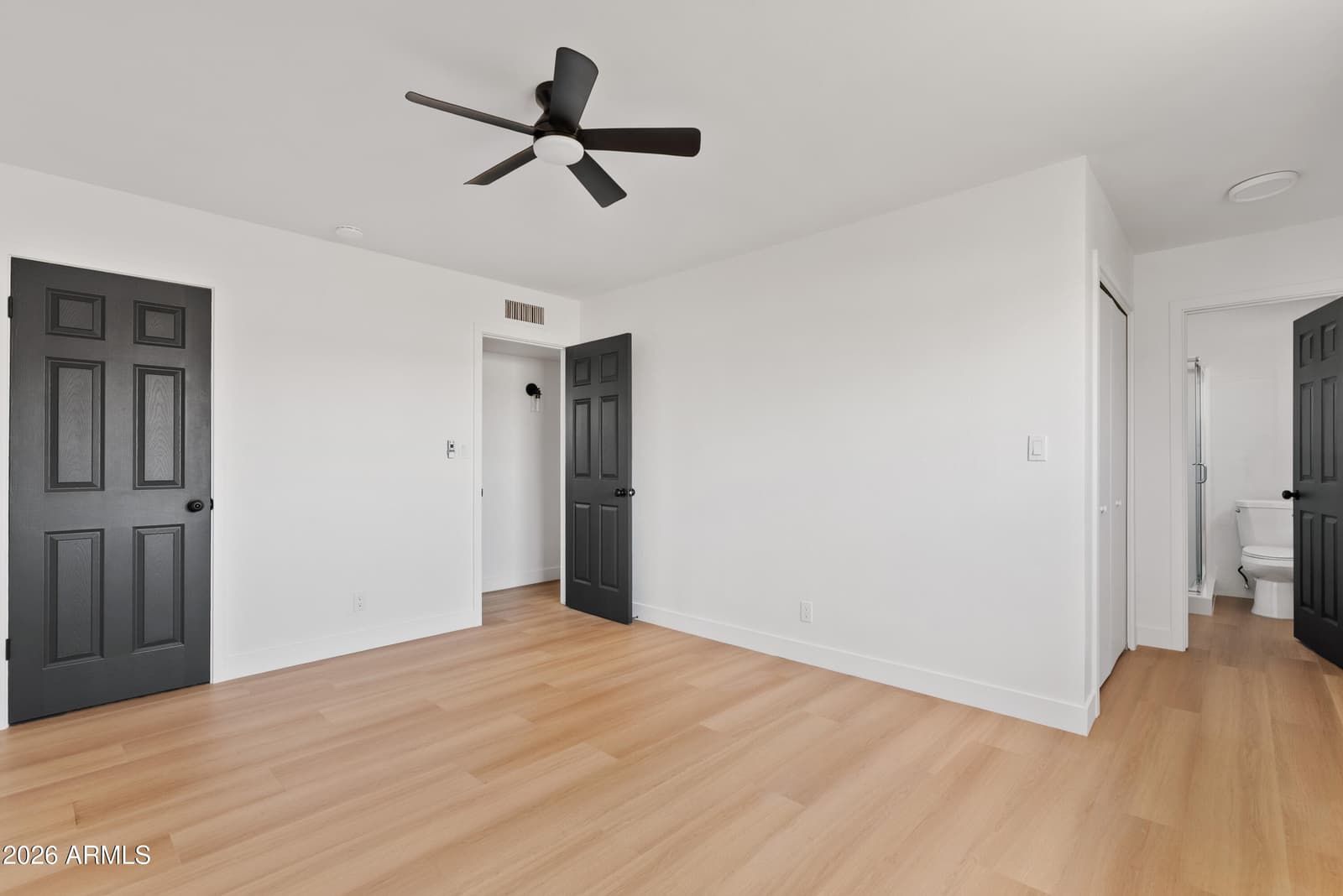 2225 E NISBET Road, Phoenix, AZ 85022 — photo 10 of 17
