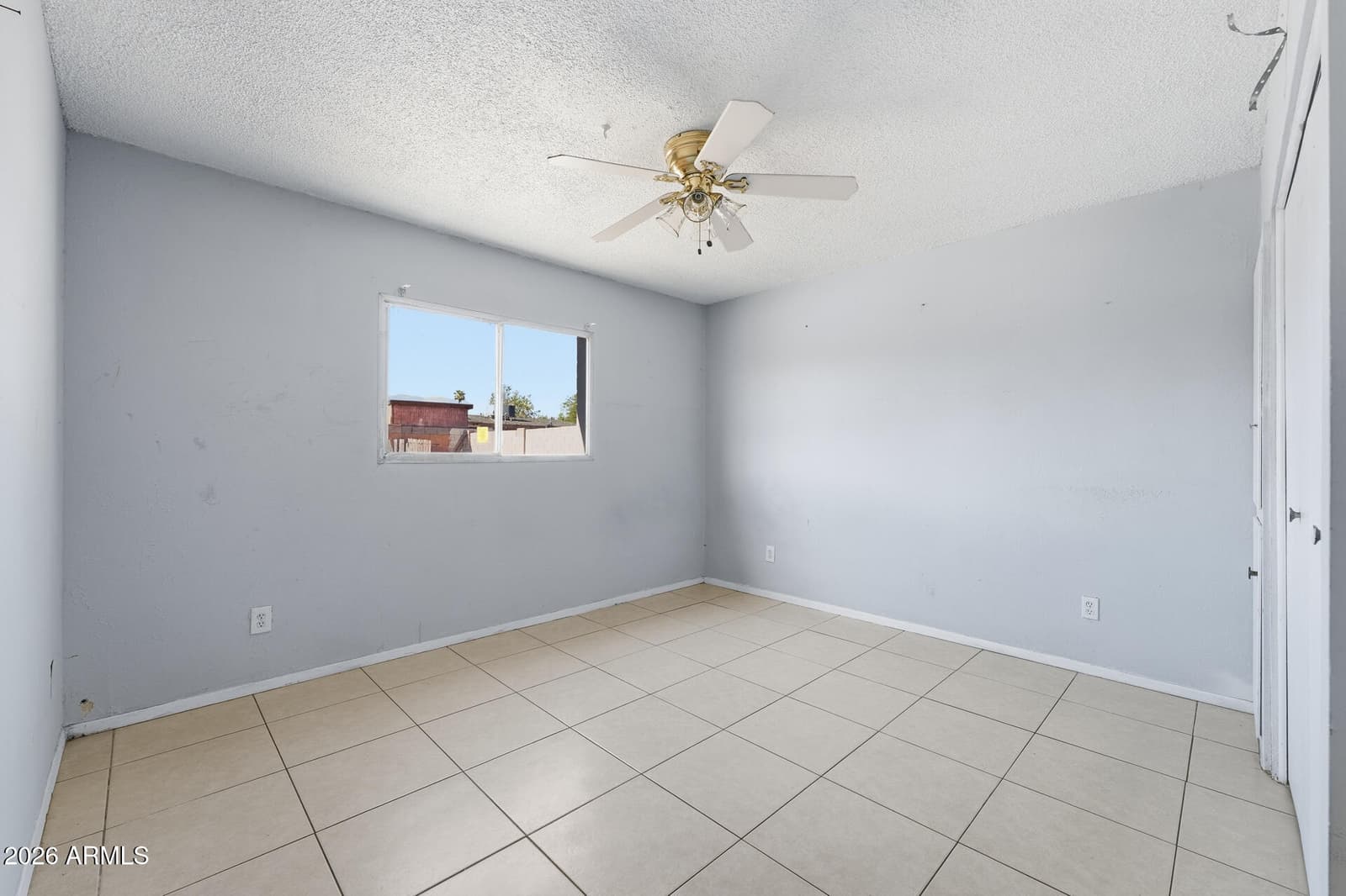 7714 W Mitchell Drive, Phoenix, AZ 85033 — photo 9 of 16